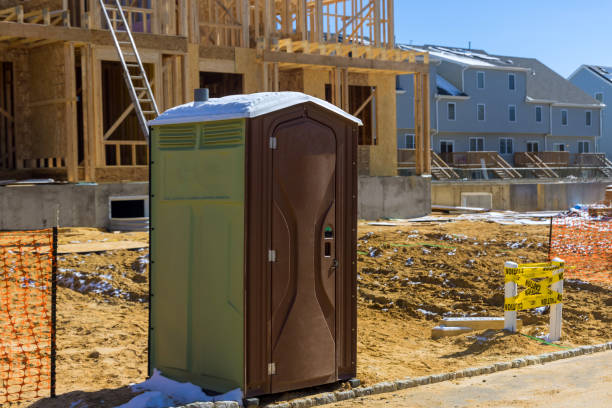 Best Luxury portable toilet rental  in Centuria, WI